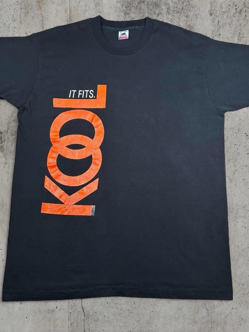 Vintage 90s KOOL It Fits Cigarette Promo T-Shirt USA Made Fruit of the Loom XL